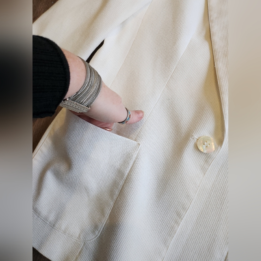 Vintage Evan Picone Saks Fifth Avenue White Formal Blazer Shell Button Accents - Picture 6 of 9